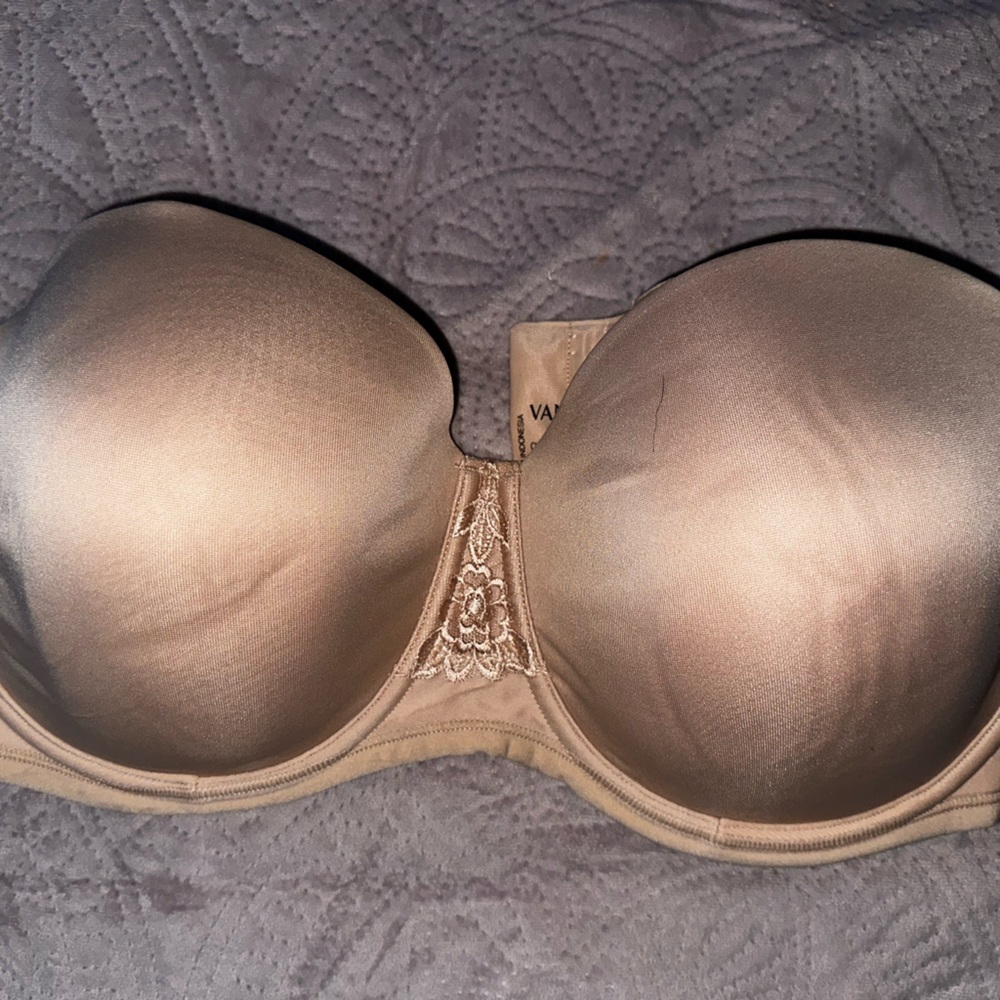 Sexy full coverage strapless bra